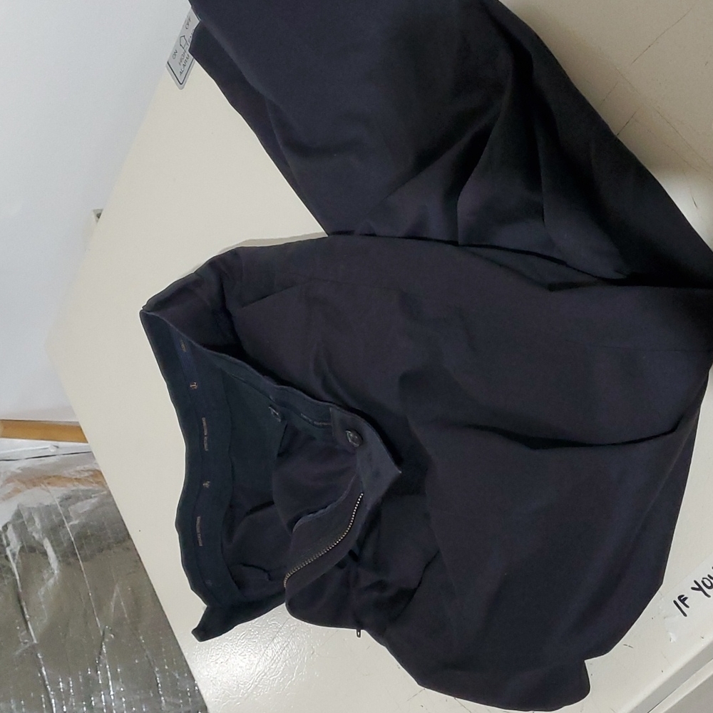 BROOKS BROTHERS ADVANTAGE CHINO 42/32 MENS PANTS